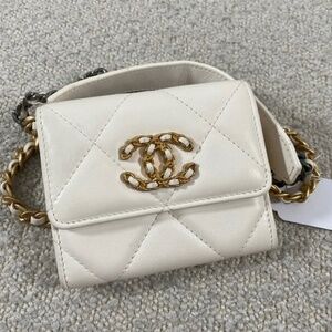 Authentic Pre-Owned Chanel Mini CC White 19 Card Clutch on Chain